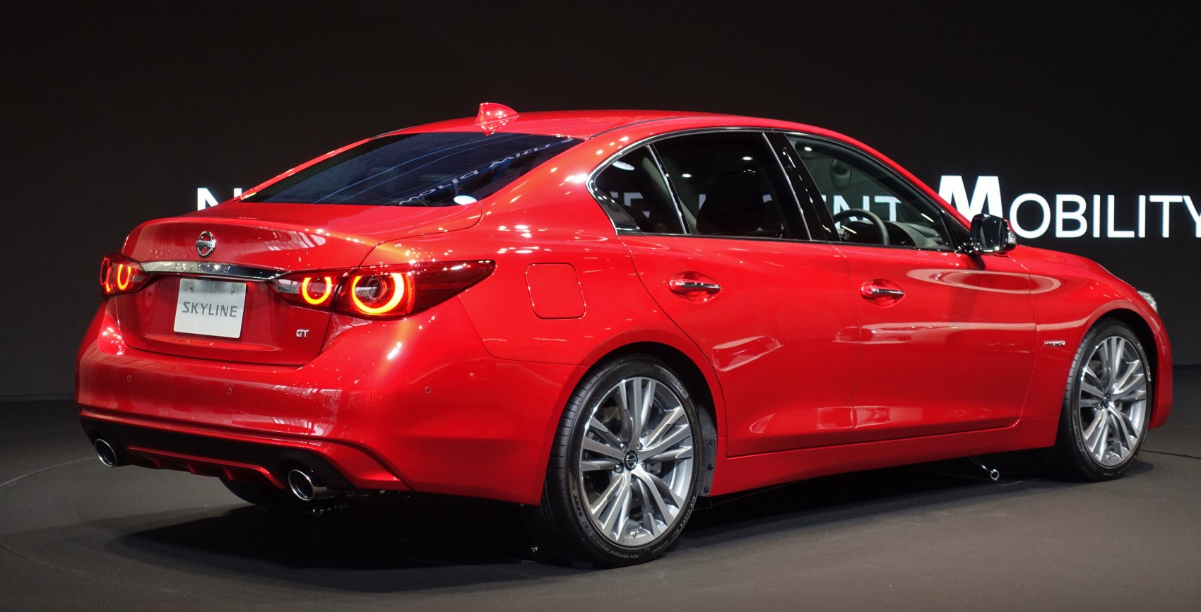 Nissan Skyline technical specifications and fuel economy